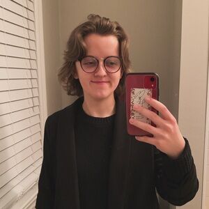 Meet your Posher, Emily